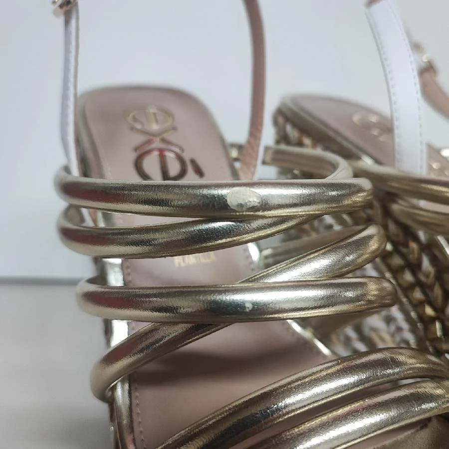 D-NAOMI 922 - GOLD - Image 2