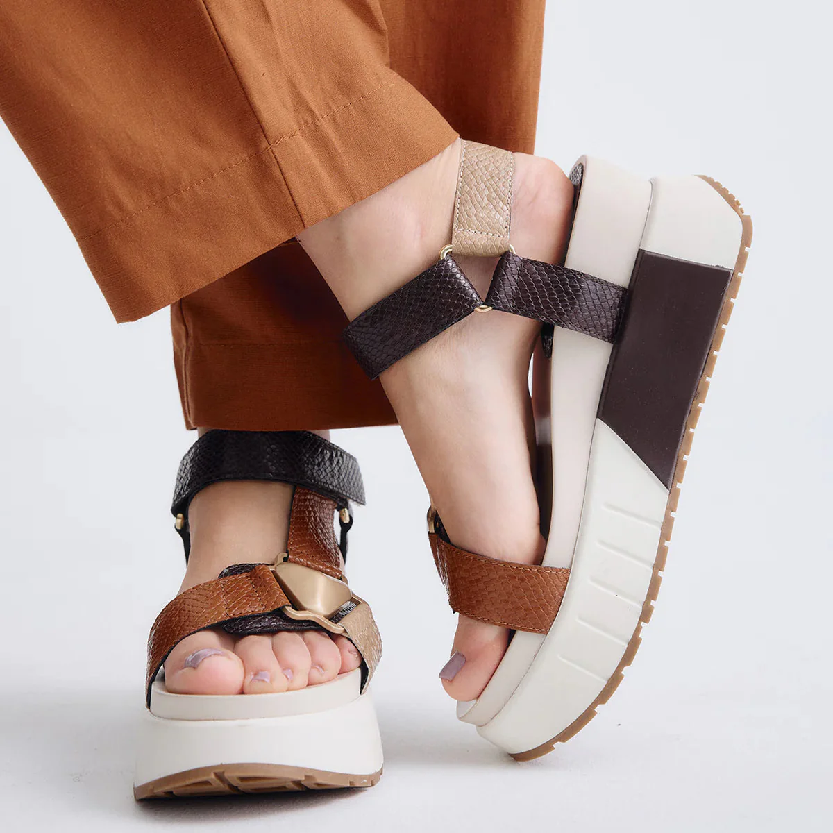 SANDALIAS EXE OLIVIA-934 BROWN/TAN
